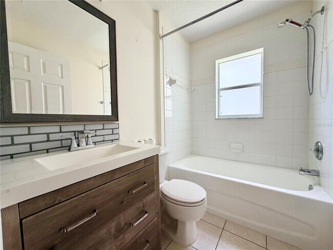 Building Photo - 7838 Carriage Pointe Dr