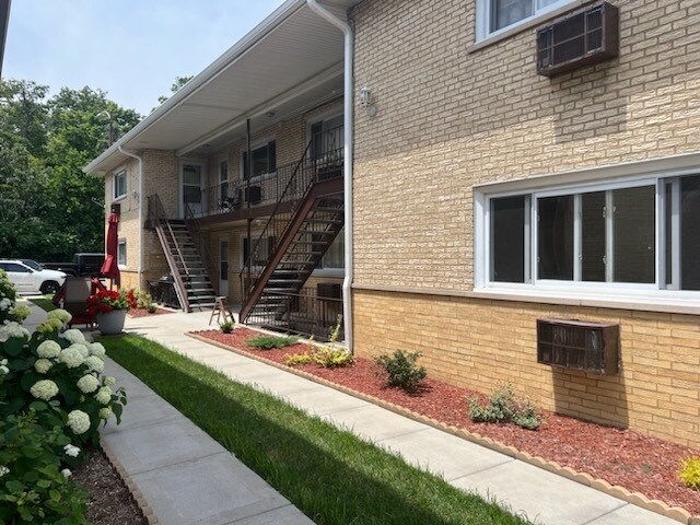 Building Photo - 4127 S Harlem Ave