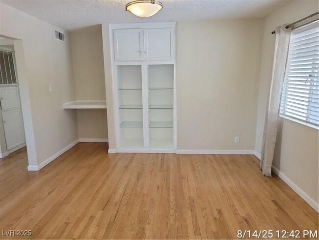 Building Photo - 1312 Darmak Dr