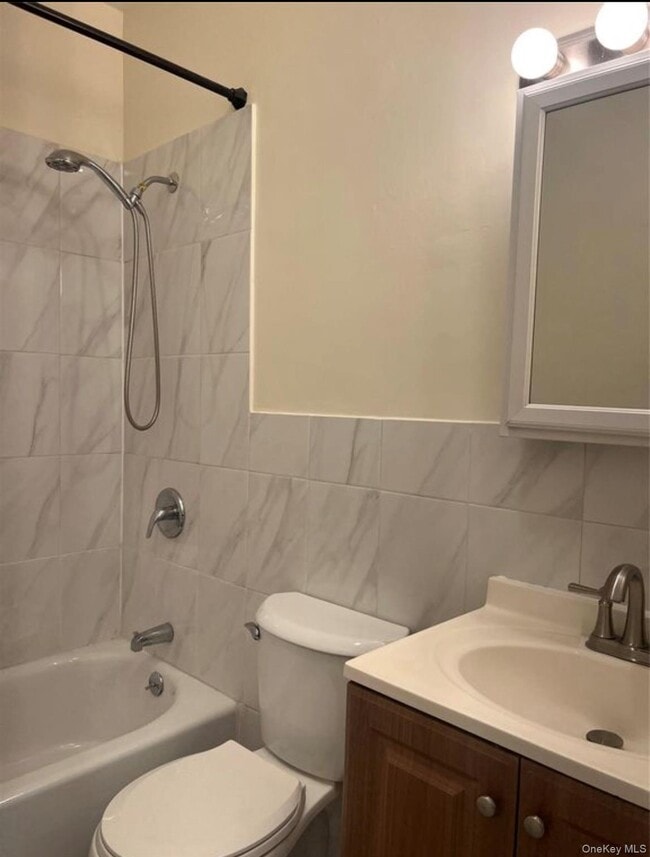 Building Photo - 360 N Broadway