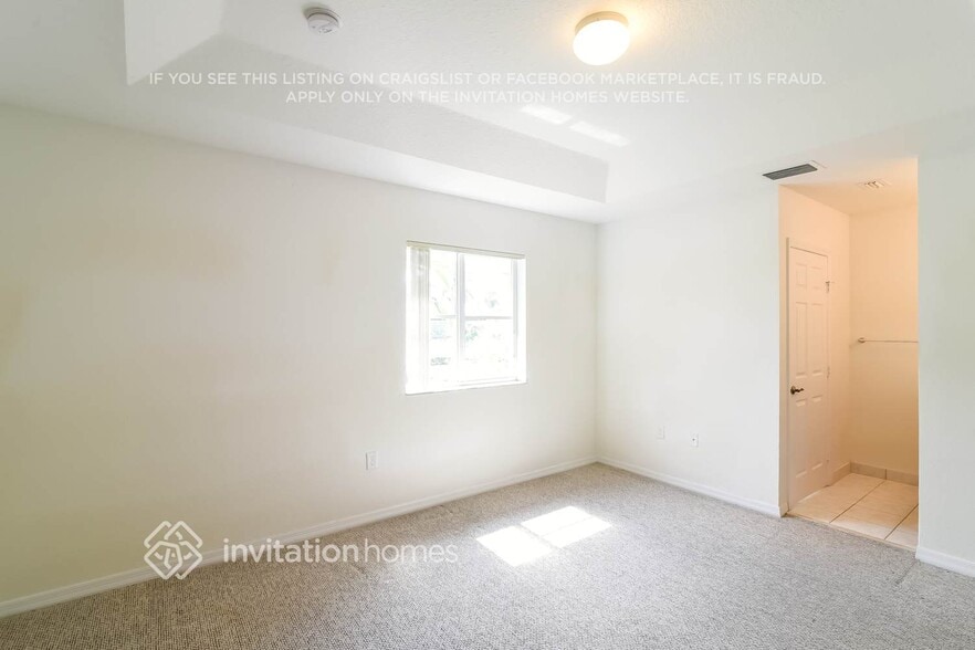 Building Photo - 1823 SW 89th Terrace