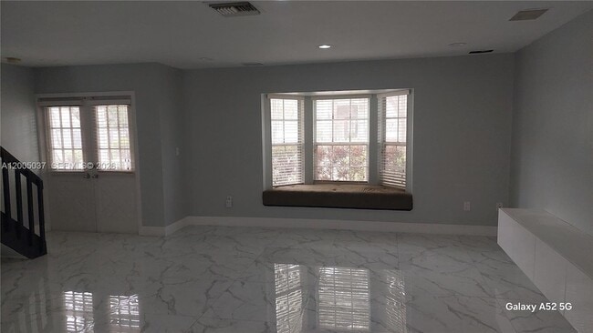 Building Photo - 14631 SW 122nd Pl