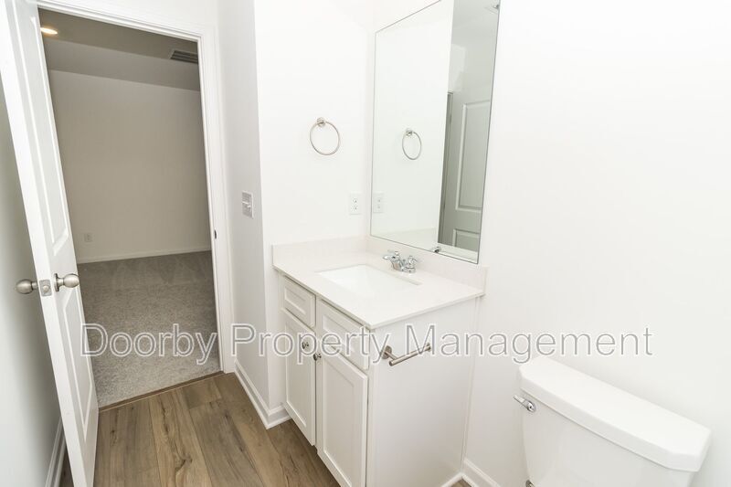 Building Photo - 105 Saddlebred Wy