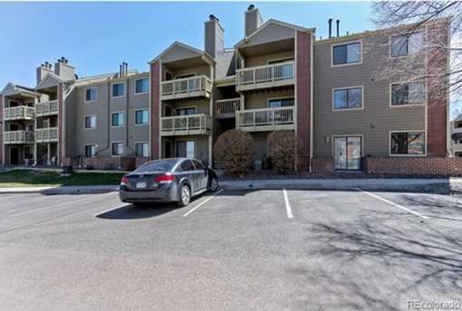 Building Photo - AWESOME 2-BEDROOM CONDO INCLUDES WASHER & ...