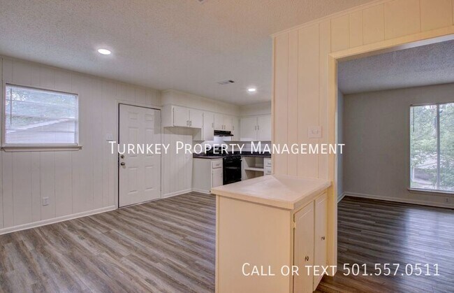 Building Photo - 8919 Tanya Dr
