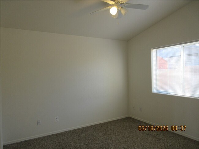 Building Photo - 2820 Wickieup Ave