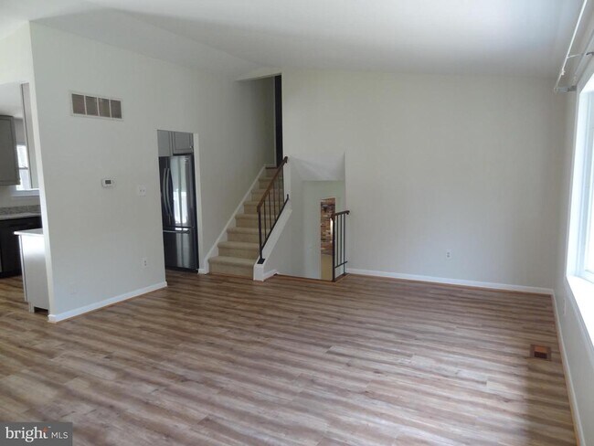 Building Photo - 1627 Severn Run Ct