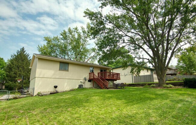 Building Photo - 2146 N 141st Ave