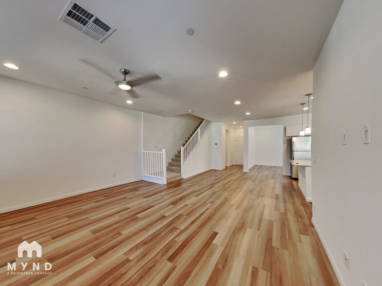 Building Photo - 1041 Via Lombardi