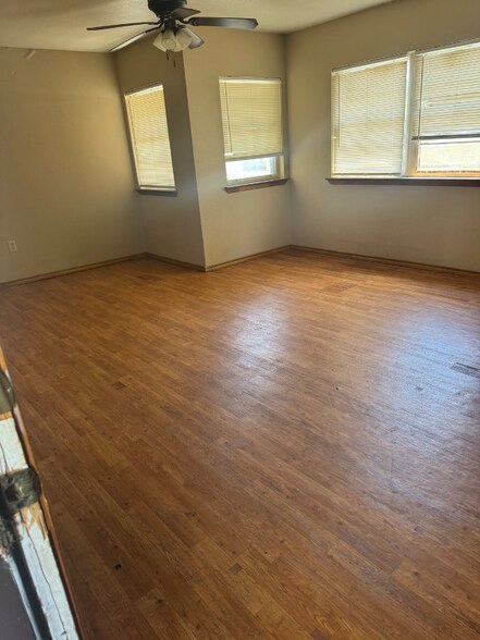 Primary Photo - 750 Bonham St