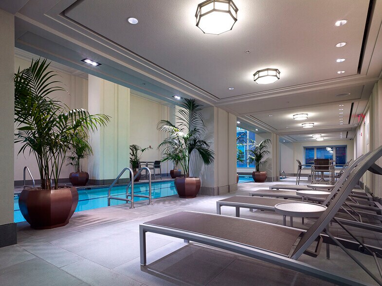 Building Photo - 130 S 18th St