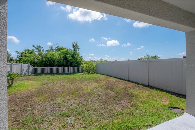 Building Photo - 17042 Oval Rum Dr