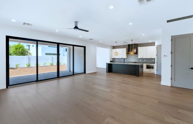 Building Photo - 4518 N 39th St