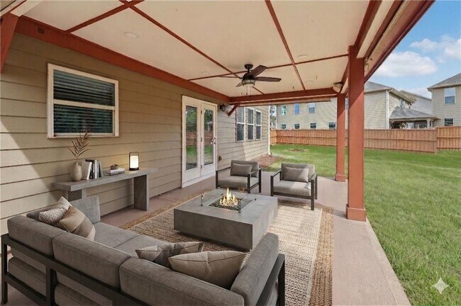 Building Photo - 6370 Shiloh Woods Dr
