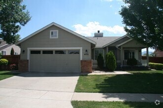 Building Photo - Beautiful 4 Bedroom Ranch Style Home Avail...