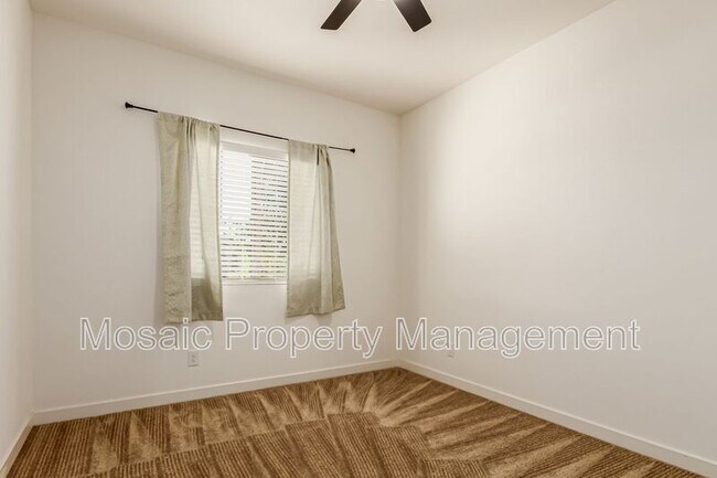 Building Photo - 35208 W Santa Monica Ave