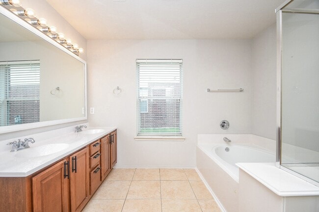 Building Photo - 30406 Mesa Valley Dr