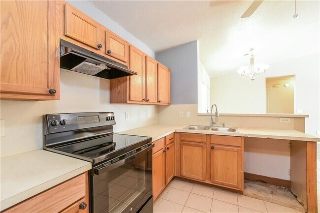 Building Photo - 15400 Lilly Garden Ln