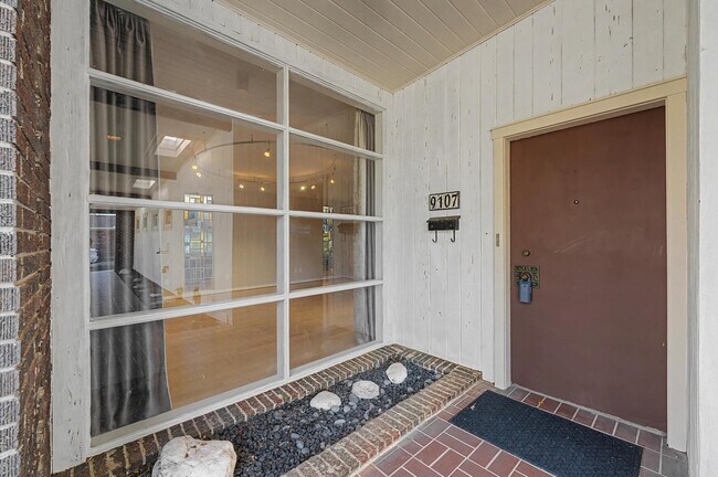 Building Photo - 9107 Timberside Dr