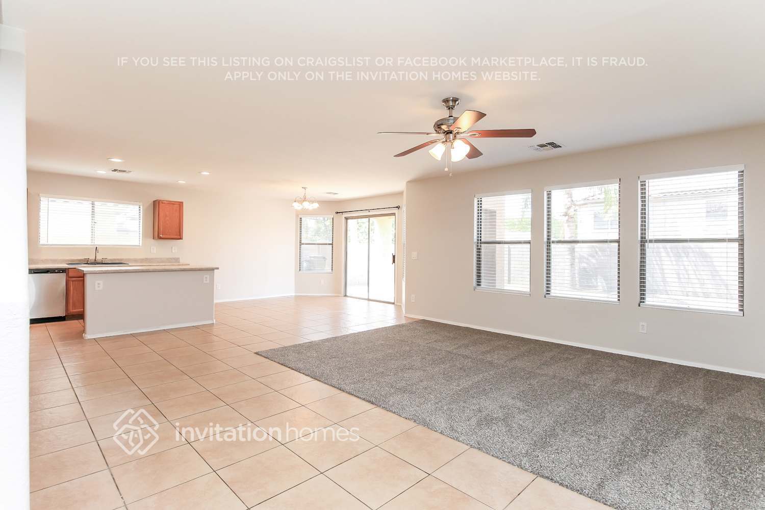 Building Photo - 2936 S Sierra Heights