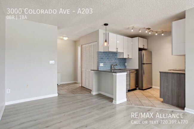 Building Photo - 3000 Colorado Ave