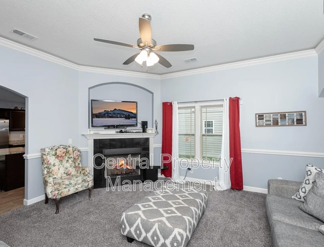 Building Photo - 487 Timberwood Dr