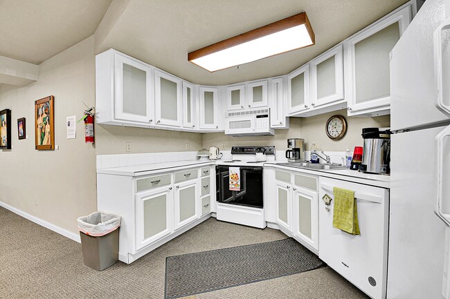 Building Photo - 31719 Rocky Village Dr