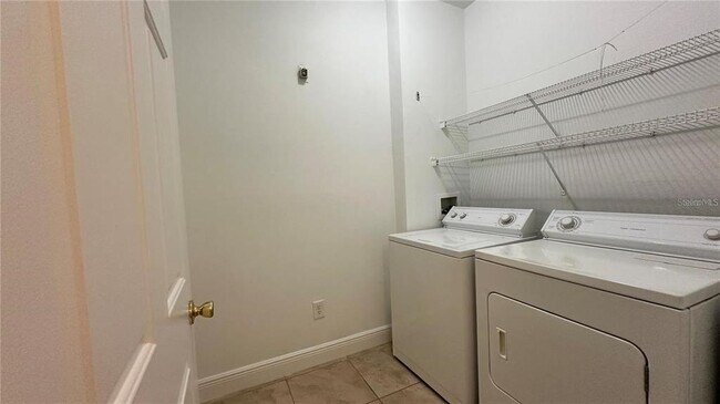 Building Photo - 14238 Fredricksburg Dr