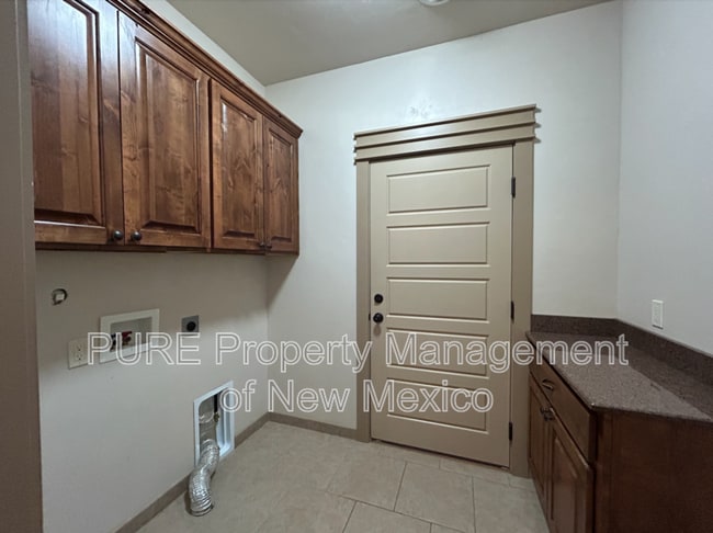 Building Photo - 2805 Rabbitbrush Dr