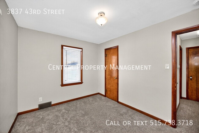 Building Photo - 3837 43rd St