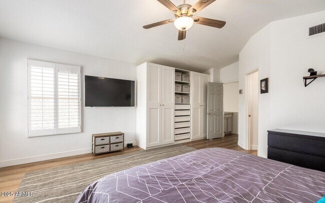 Building Photo - 4943 W Oraibi Dr