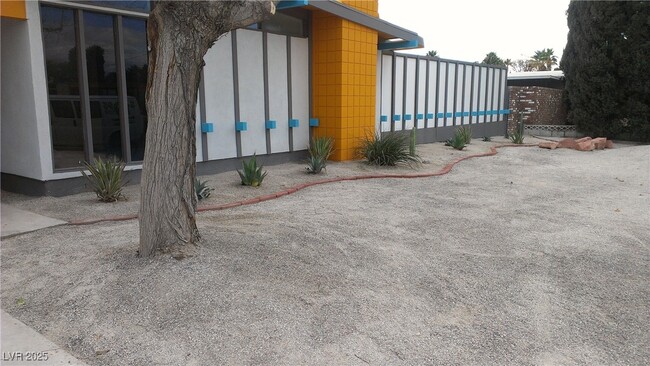 Building Photo - 3124 Burnham Ave
