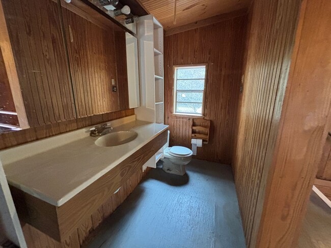 Building Photo - Near Cross Lake, Huge Lot (1/2 OFF 1ST MONTHS RENT)