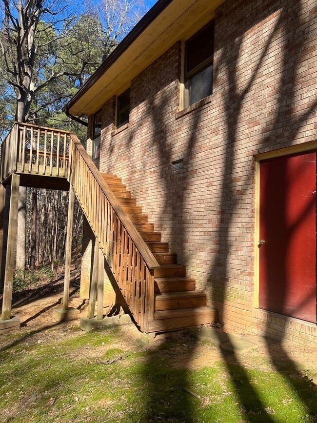 Building Photo - 243 Cedar Terrace Rd