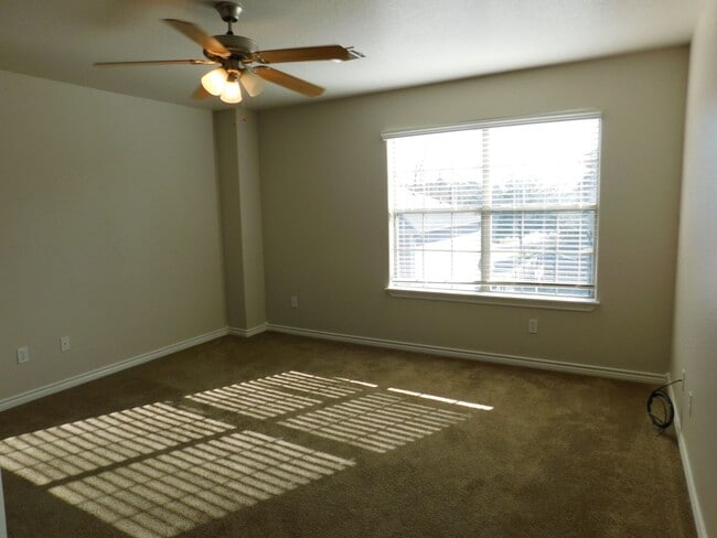 Building Photo - The Ranch at Sam Houston