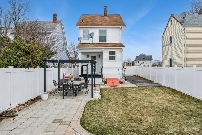 Building Photo - 1 Fitch St