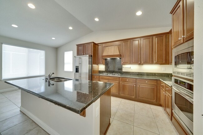 Building Photo - 10129 Bay Harbor Dr