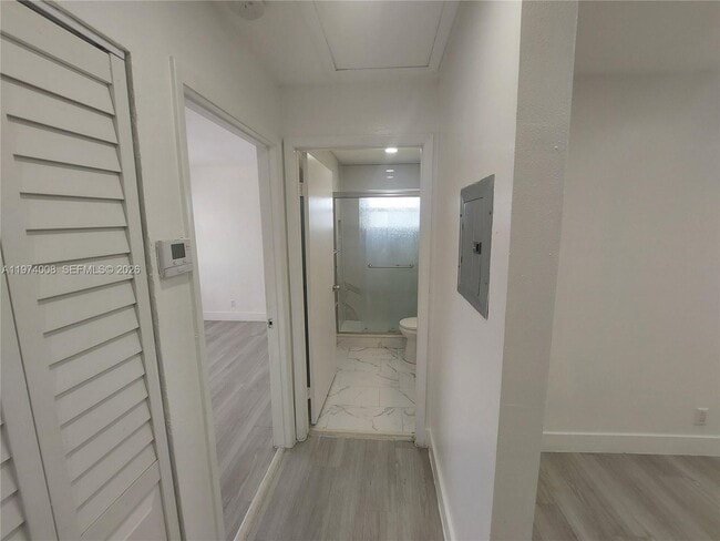 Building Photo - 2319 Johnson St