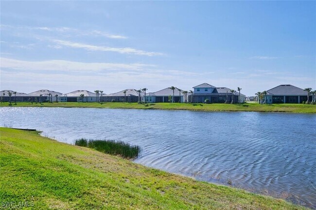 Building Photo - 14281 Heritage Landing Blvd