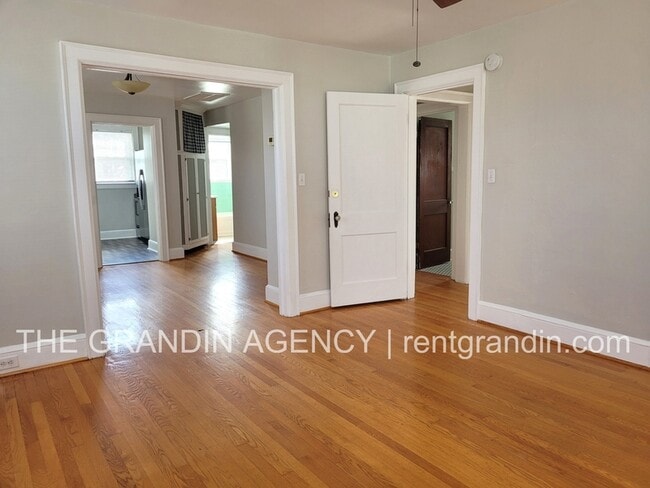 Building Photo - 2803 Burton Ave NW