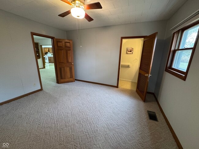 Building Photo - 2010 N 675 E