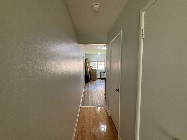 Building Photo - 9662 Golf Terrace