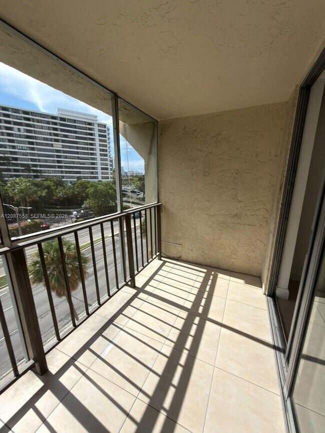 Building Photo - 501 Three Islands Boulevard
