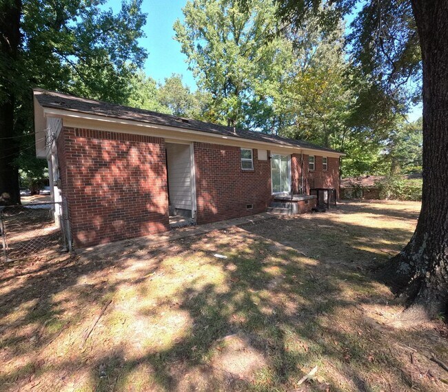 Building Photo - 3150 Parham St