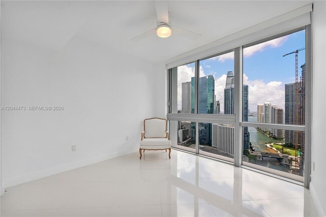Building Photo - 350 S Miami Ave