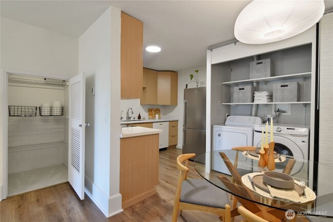 Building Photo - 6236 137th Pl NE