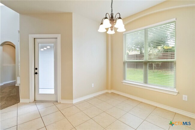 Building Photo - 3621 Cinkapin Dr