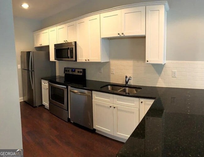 Building Photo - 1350 Binghampton Cir