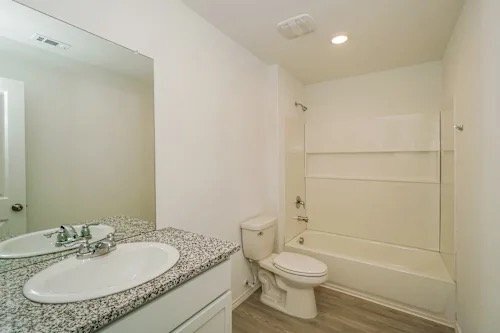 Building Photo - 121 Parish Ln