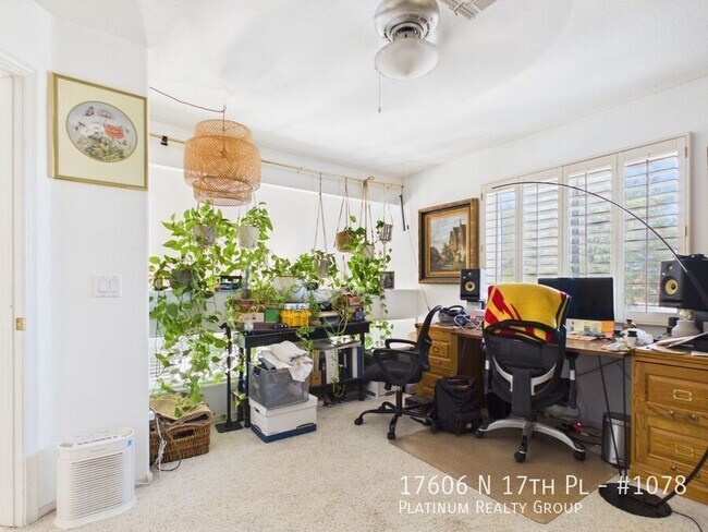 Building Photo - 17606 N 17th Pl